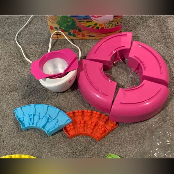 Nostalgia Electrics Gummy Candy Maker - Picture 4 of 5